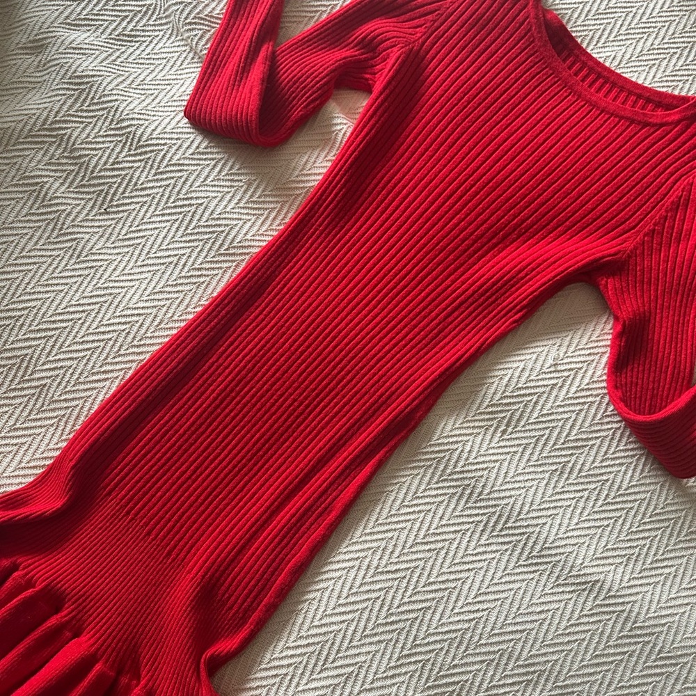 Red Ribbed Knit Dress - Picture 8 of 8